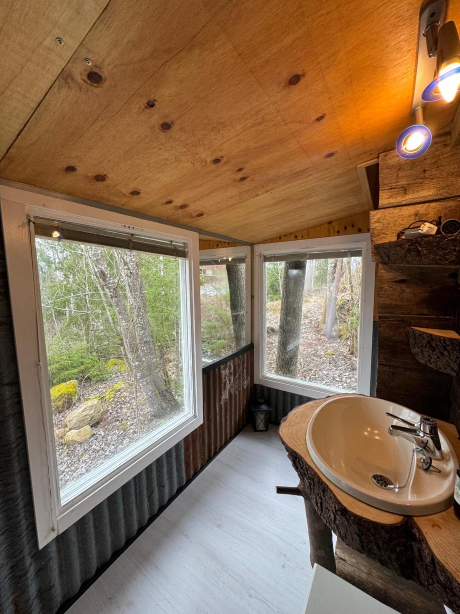 The Hideout Log Cabin- 2km To Klaraelvsbanan And Swimming Area *